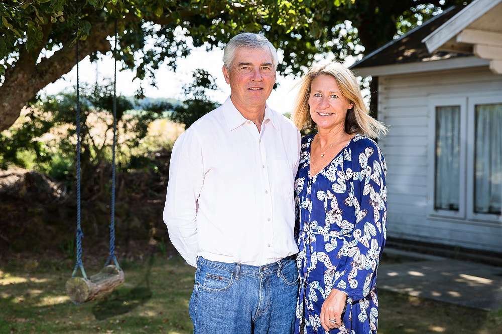 Thomas & Jude Olesen ( About Us )